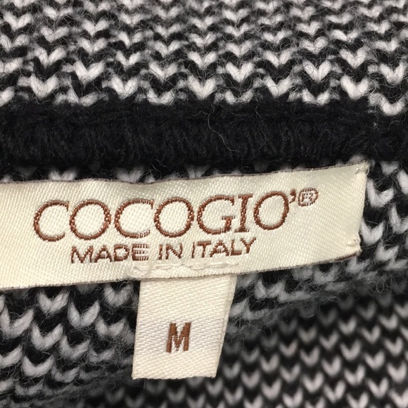 COCOGIO B & W knitted Sweater coat. Vintage. Size Medium. Wool Blend - Picture 7 of 9